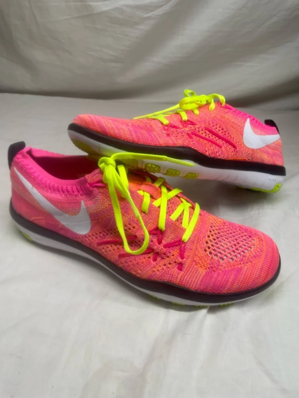 Nike Free TR Focus Flyknit Sneakers Size 7 NEW w/out Box! - Picture 2 of 12